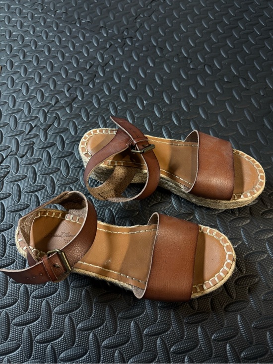 Universal Thread Shoes - Universal Thread Brown Leather Espadrille Platform Sandals 7.5